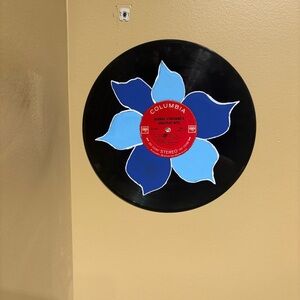Columbia Red and Blue Vinyl Flower Wall Art